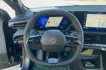 RENAULT CLIO 6 TCE 115 EDC TECHNO