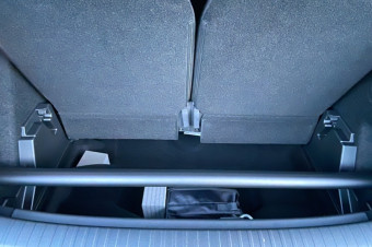 PEUGEOT 5008 HYBRID 145 E-DCS6 ALLURE PLUS