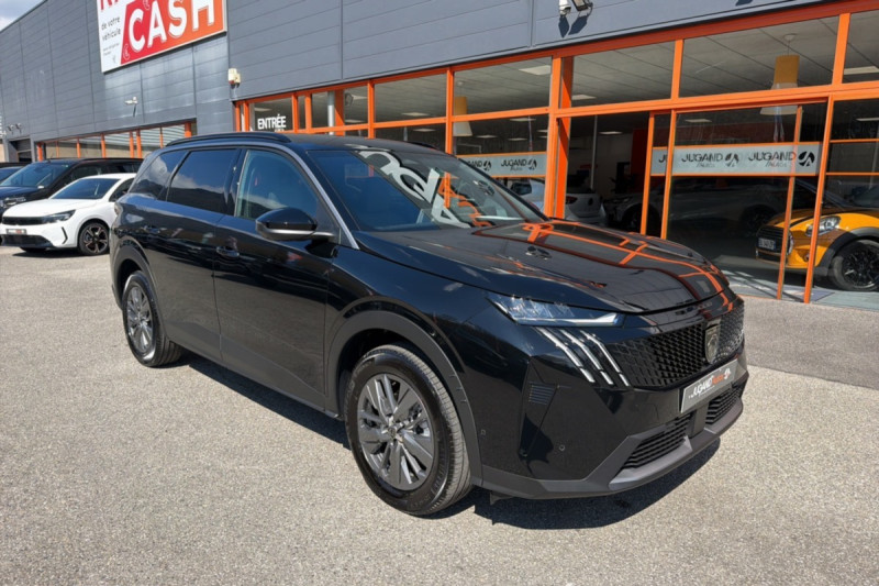 PEUGEOT 5008 HYBRID 145 E-DCS6 ALLURE PLUS
