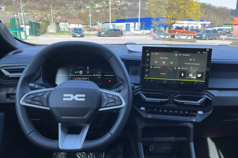 DACIA BIGSTER HYBRID 155 EXPRESSION PLUS
