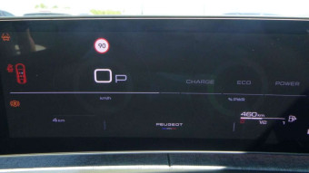 PEUGEOT 3008 HYBRID 145 E-DCS6 GT