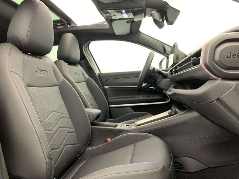 JEEP AVENGER 1.2 TURBO T3 110 CH E-HYBRID BVR6 SUMMIT