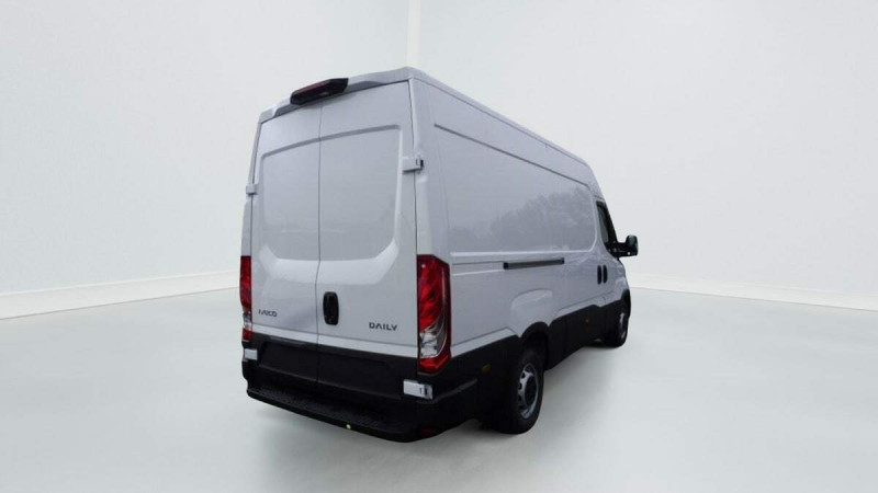 IVECO DAILY 35S16 2.3 V12 HI-MATIC 156CV