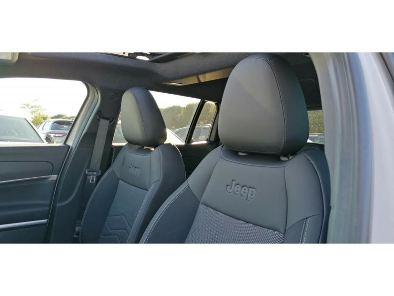 JEEP AVENGER 1.2 T3 E-HYBRID 110 BVR SUMMIT