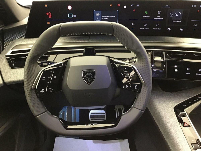PEUGEOT 3008 PHASE 4 GT EXCLUSIVE 1.2 HYBRID 145
