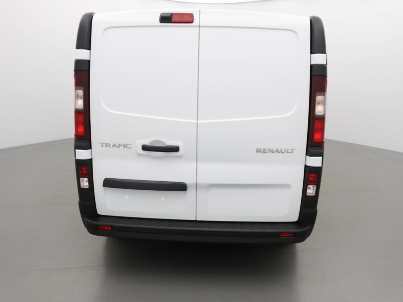 RENAULT TRAFIC 3 FOURGON L2H1 CONFORT 130 BLUE DCI