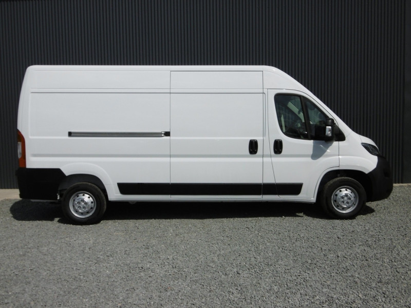 PEUGEOT BOXER FOURGON BASE 140 HDI