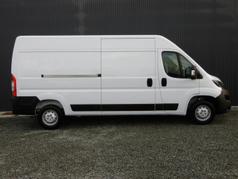 PEUGEOT BOXER FOURGON BASE 140 HDI