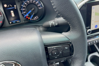 TOYOTA HILUX 2.8 204 BVA INVINCIBLE RIDEAU