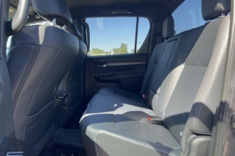 TOYOTA HILUX 2.8 204 BVA INVINCIBLE 4PL