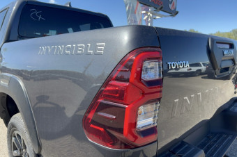 TOYOTA HILUX 2.8 204 BVA INVINCIBLE 4PL