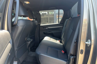 TOYOTA HILUX 2.8 204 BVA INVINCIBLE 4PL