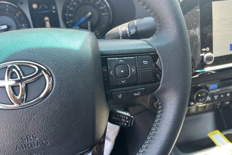 TOYOTA HILUX 2.8 204 BVA INVINCIBLE 4PL