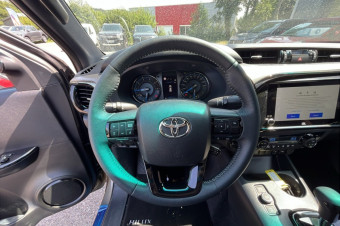 TOYOTA HILUX 2.8 204 BVA INVINCIBLE 4PL