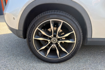 MERCEDES-BENZ GLA 200D 136 BUSINESS EDITION