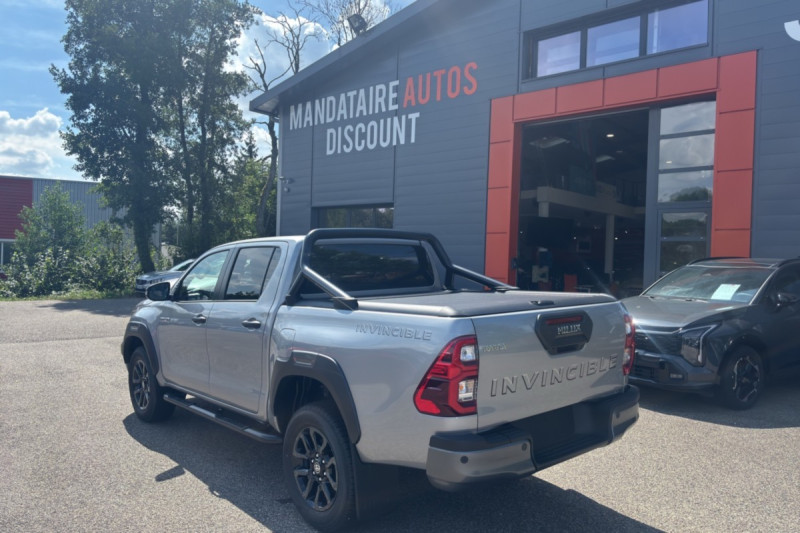 TOYOTA HILUX 2.8 204 BVA INVINCIBLE RIDEAU