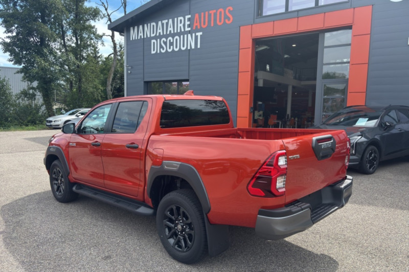 TOYOTA HILUX 2.8 204 BVA INVINCIBLE 4PL
