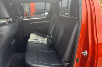 TOYOTA HILUX 2.8 204 BVA INVINCIBLE 4PL