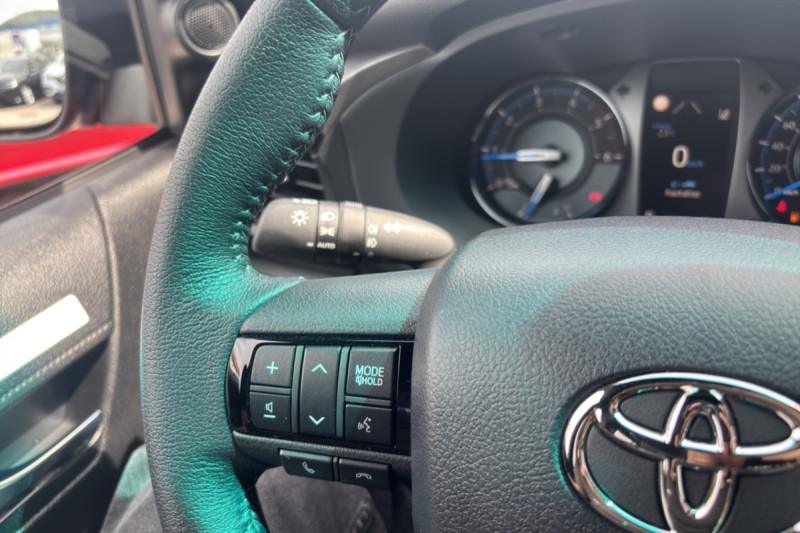 TOYOTA HILUX 2.8 204 BVA INVINCIBLE 4PL