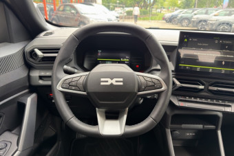 DACIA DUSTER HYBRID-G 150 4X4 EXPRESSION +