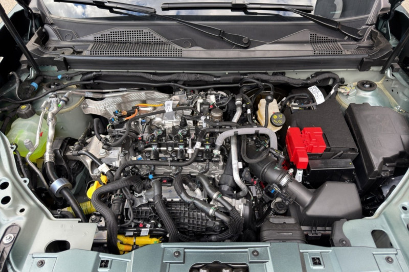 DACIA DUSTER HYBRID-G 150 4X4 EXPRESSION +