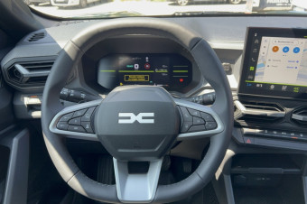 DACIA DUSTER HYBRID-G 150 4X4 JOURNEY CITY