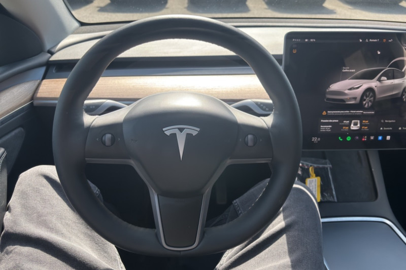 TESLA MODEL Y LONG RANGE AWD