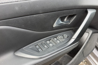 PEUGEOT 308 SW 130 EAT8 ALLURE
