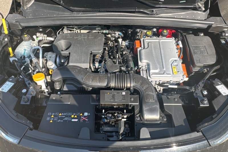 RENAULT CAPTUR E-TECH HYBRID 145 TECHNO PLUS
