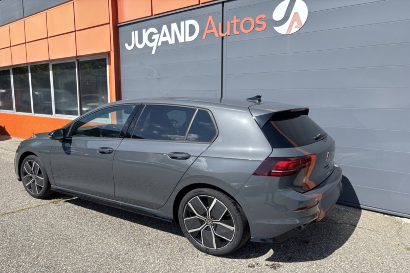 VOLKSWAGEN GOLF E-TSI 150 DSG R-LINE T.O 360