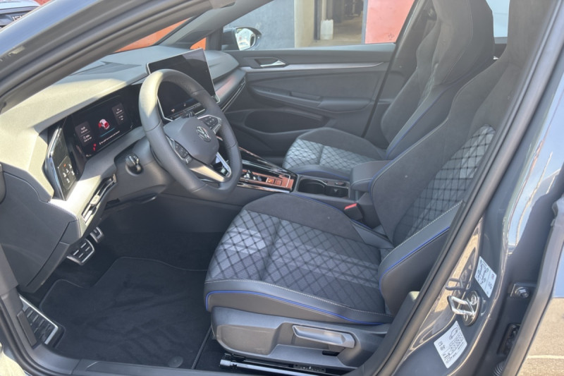 VOLKSWAGEN GOLF E-TSI 150 DSG R-LINE T.O 360