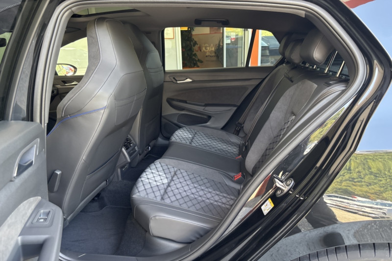 VOLKSWAGEN GOLF E-TSI 150 DSG R-LINE T.O 360