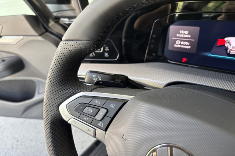 VOLKSWAGEN GOLF E-TSI 150 DSG R-LINE T.O 360
