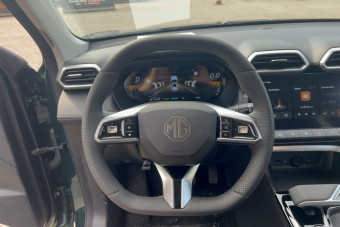 MG ZS 1.5 L HYBRID+ 197 CH LUXURY