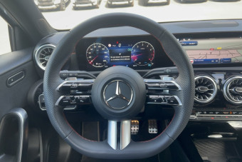 MERCEDES-BENZ CLASSE A 200 7G-DCT AMG LINE