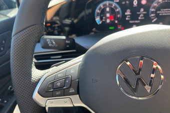 VOLKSWAGEN GOLF E-TSI 150 DSG R-LINE T.O 360