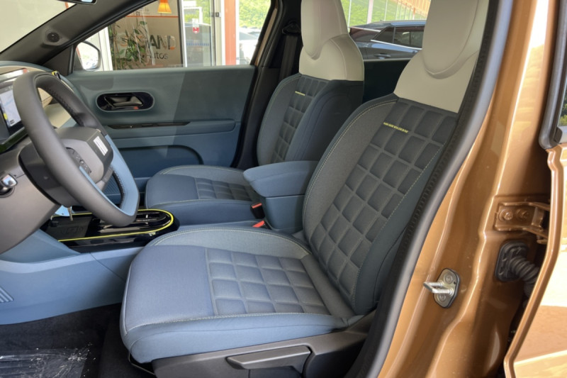 FIAT PANDA GRANDE HYBRID 110 EDCT6 LA PRIMA