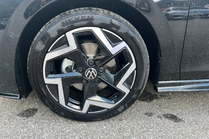 VOLKSWAGEN GOLF E-TSI 150 DSG R-LINE EDITION