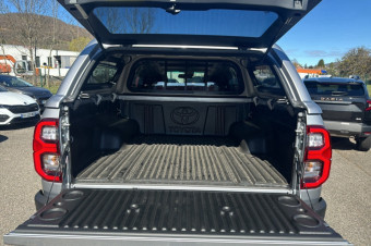 TOYOTA HILUX 2.8 204 BVA INVINCIBLE HARDTOP