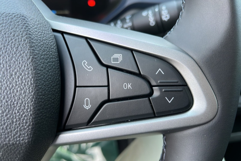 DACIA BIGSTER HYBRID 155 EXPRESSION PLUS