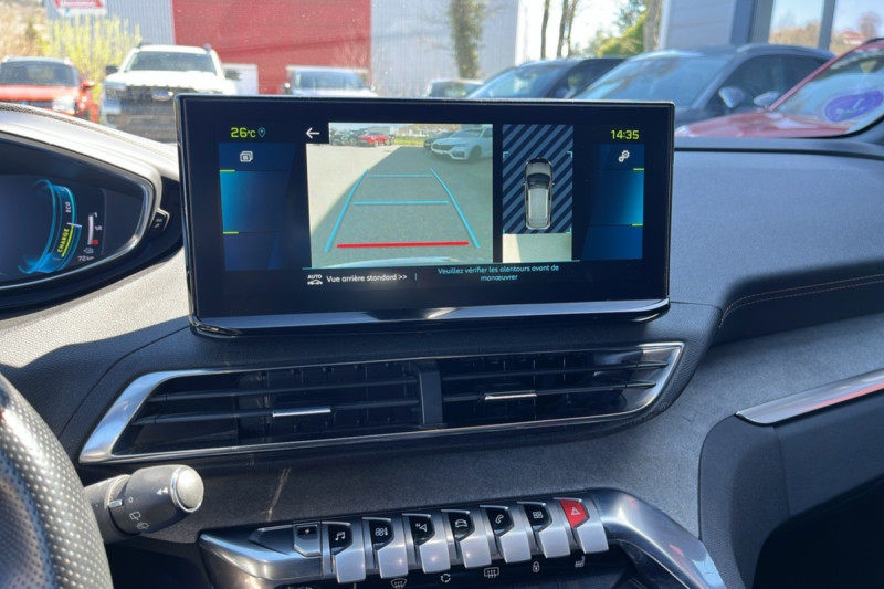 PEUGEOT 3008 HYBRID4 300 GT