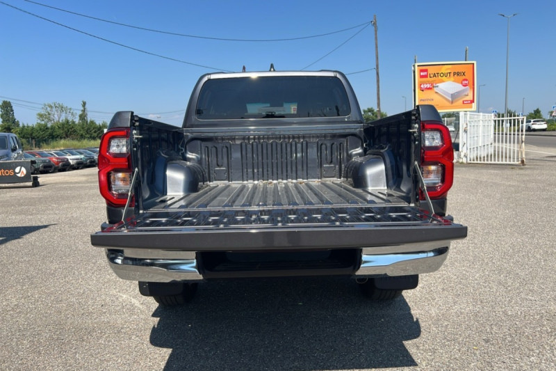 TOYOTA HILUX 2.8 D4-D 204 BVA EXECUTIVE 4PL