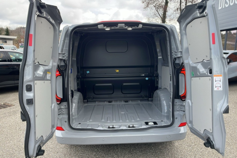 VOLKSWAGEN TRANSPORTER TDI 170 DSG PROCAB L1