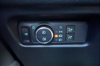 FORD RANGER 3.0 V6 240 PLATINUM RIDEAU