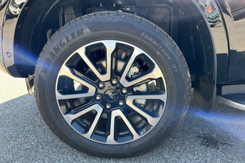 FORD RANGER 3.0 V6 240 PLATINUM RIDEAU
