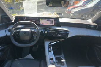 PEUGEOT 5008 HYBRID 145 E-DCS6 ALLURE PLUS