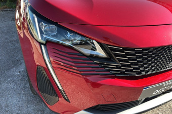 PEUGEOT 3008 1.2 130 EAT8 GT SURÉQUIPÉ