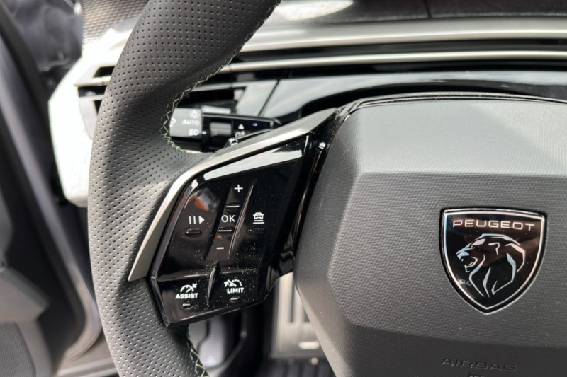 PEUGEOT 5008 HYBRID 145 E-DCS6 GT 360 7PL
