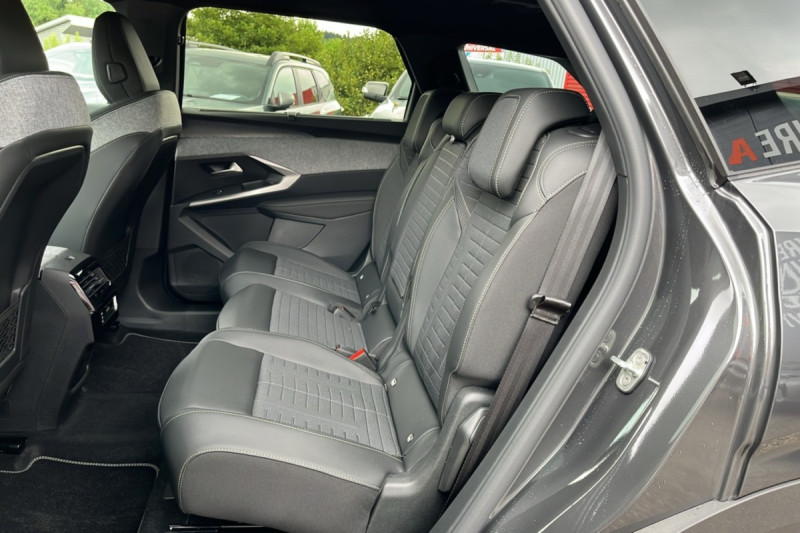 PEUGEOT 5008 HYBRID 145 E-DCS6 GT 360 7PL
