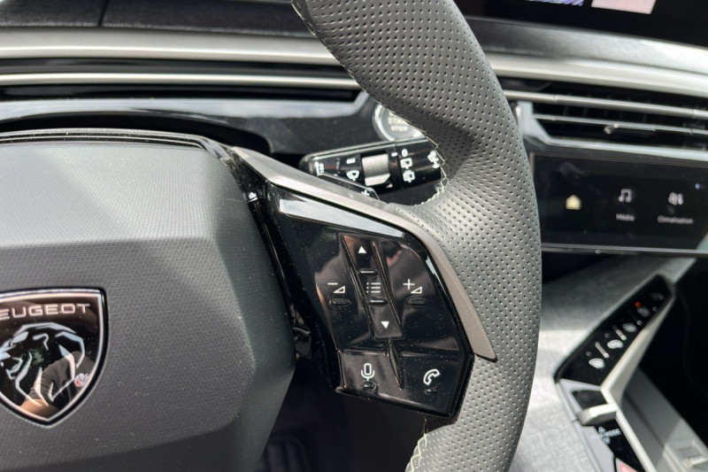 PEUGEOT 5008 HYBRID 145 E-DCS6 GT 360 7PL